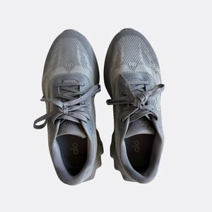 ALO Yoga Runner Sneakers – Women's 8 / Men's 6.5 – Grey